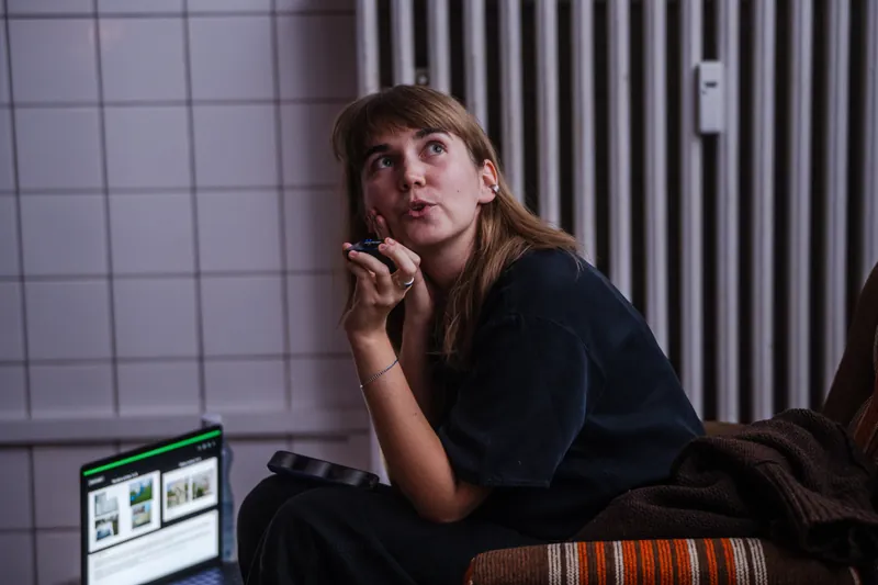 Mikrozvuk #64: POFO diskusia, Ursula Sereghy, Katov Syn(th), photo 1